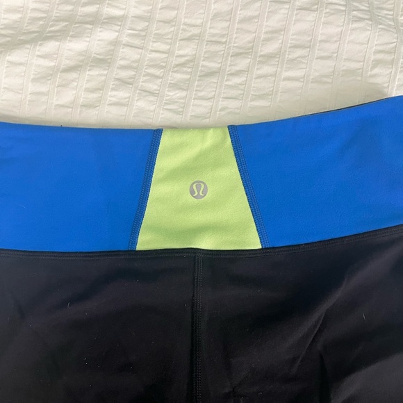 Lululemon cropped leggings - Picture 2 of 2